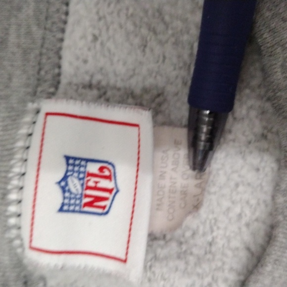 Vintage Tennessee Titans sweatshirt - Picture 5 of 5